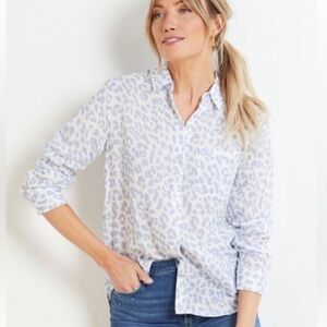 Rails Ellis Blue Jaguar Print Button-Down Shirt size L